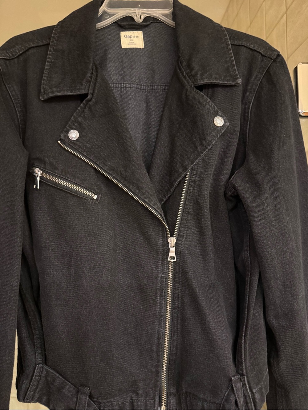 Gap Women’s Black Distressed Moto Jacket with Belt - Picture 6 of 12